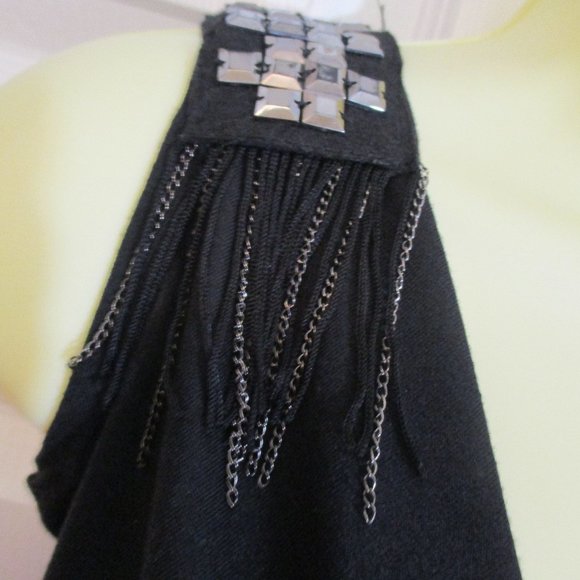 Bodycon Mini Dress Jeweled Shoulder Detail - Picture 3 of 8